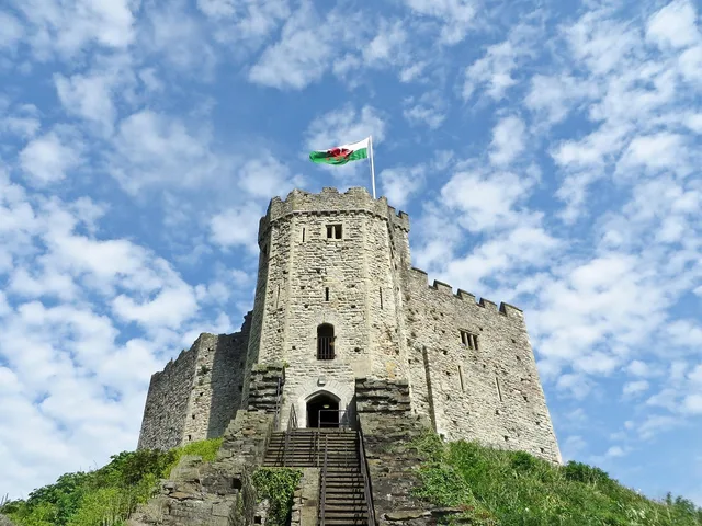 cardiff castle, castle, tower, fortress, old, landmark, welsh, fortification, historic, touristic, blue castle, blue old, cardiff castle, cardiff castle, cardiff castle, cardiff castle, cardiff castle, welsh. Welsh-language and cross-border scheduling: Cardiff and Belfast